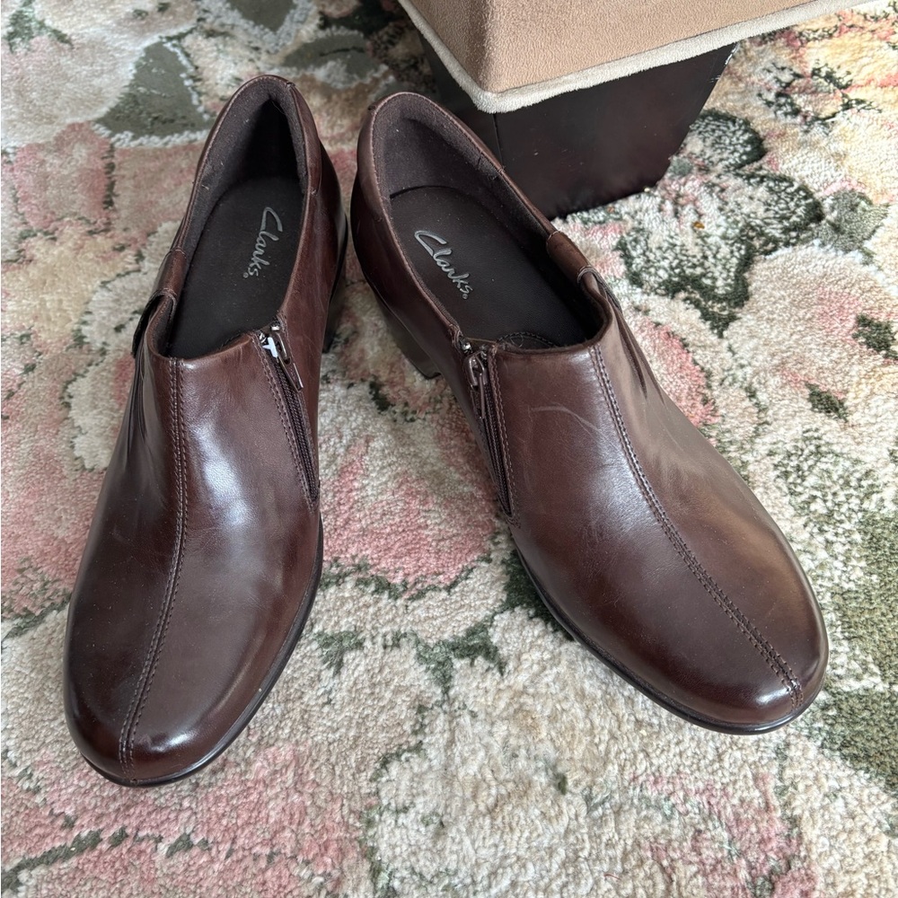 Clarks Women’s Brown Leather Shoes